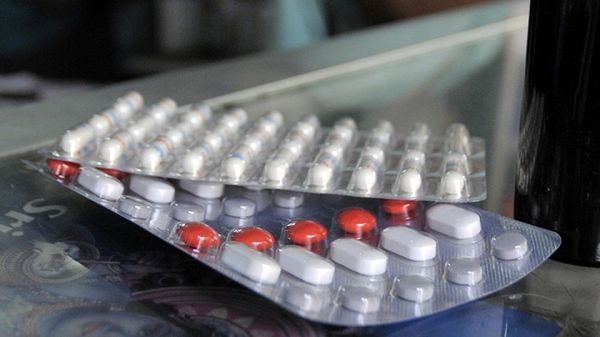 केंद्र सरकार ने 11 नकली दवा निर्माताओं पर प्रतिबंध लगाया, 2 कंपनियों के खिलाफ कठोर कार्रवाई की गई