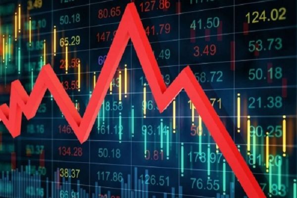 शेयर बाजार: सेंसेक्स 3900 तो निफ्टी 1100 अंक गिरकर खुला
