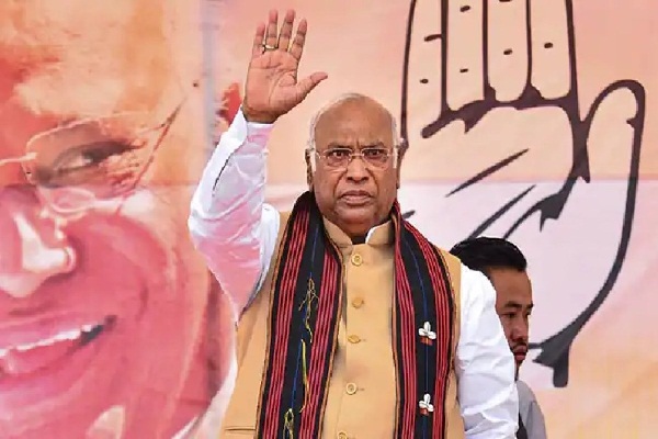 मल्लिकार्जुन खरगे का सुकमा-महासमुंद दौरा आज से...