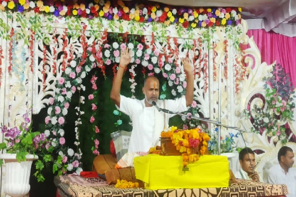  श्रीमद भागवत केवल पुस्तक नही साक्षात कृष्ण स्वरूप है---राधेय महाराज