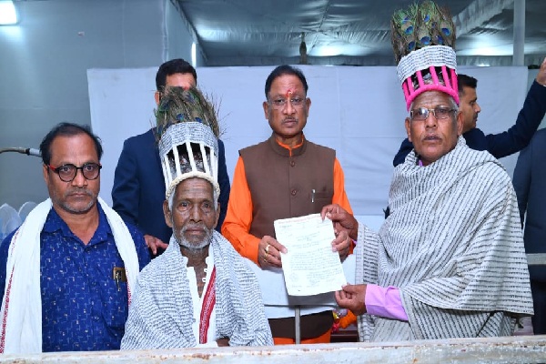  मुख्यमंत्री से अखिल भारतीय रामनामी महासभा के प्रतिनिधिमंडल ने की सौजन्य मुलाकात