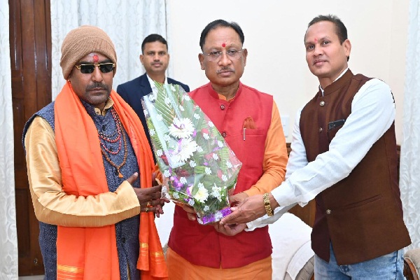  कामाख्या देवी मंदिर के पुजारी ने मुख्यमंत्री को दी नववर्ष की शुभकामनाएं