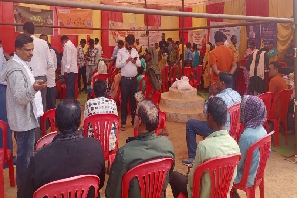  प्रधानमंत्री जनमन शिविर में विशेष पिछड़ी जनजातियों को मिल रहा है योजनाओं का लाभ