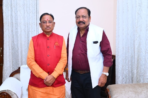  सांसद श्री मोहन मंडावी ने मुख्यमंत्री को दी नववर्ष की शुभकामनाएं