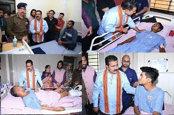 उप मुख्यमंत्री एवं गृह मंत्री श्री विजय शर्मा आज यहां सबेरे राजधानी रायपुर के श्री नारायणा अस्पताल पहुंचे