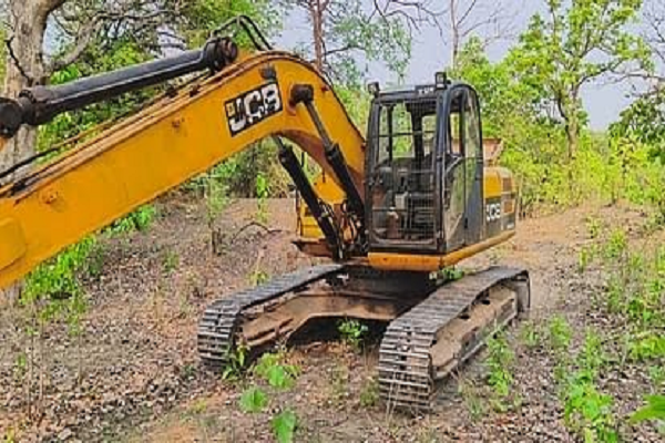 बेलोदा : अंधेरी रात में हो रहा अवैध रेत उत्खनन