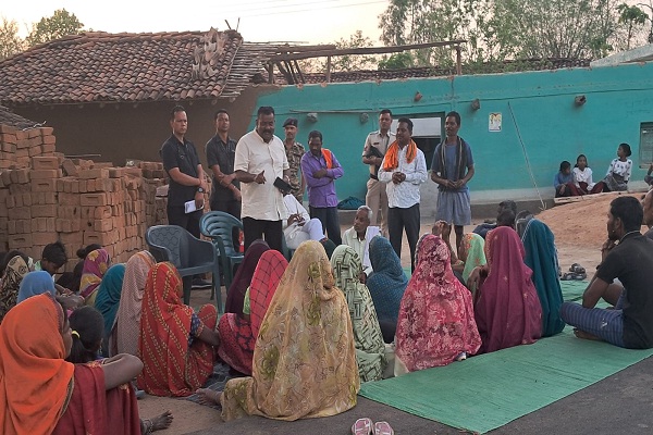 विधायक नीलकंठ ने  जनसंपर्क और सामाजिक बैठक कर मांगा समर्थन