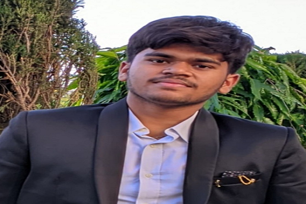 जिले में 10वीं में 84 प्रतिशत व 12वीं में 87 प्रतिशत विद्यार्थी उत्तीर्ण