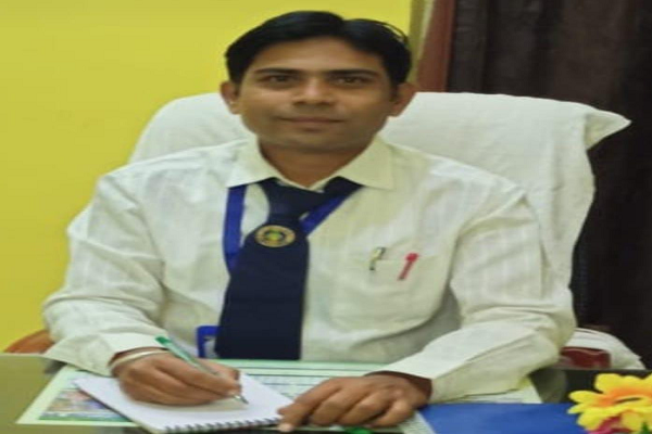 जितेंद साखरे को डॉक्टर की उपाधि मिलने पर प्रेस क्लब डोंगरगढ़ ने दी  बधाई