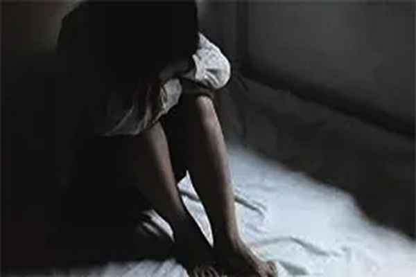 शादी का झांसा देकर नाबालिग से दुष्कर्म