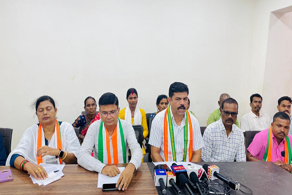  महिलाओं के प्रति दुष्कर्म की घटनाओ पर भाजपा सरकार मौन - विक्रम मंडावी