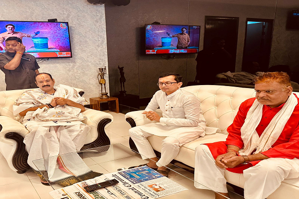  कथावाचक पं.प्रदीप मिश्रा का आगमन