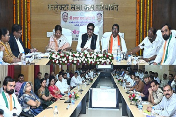 सक्रियता एवं पारदर्शिता के साथ शासकीय कार्यो का करें क्रियान्वयन : बघेल
