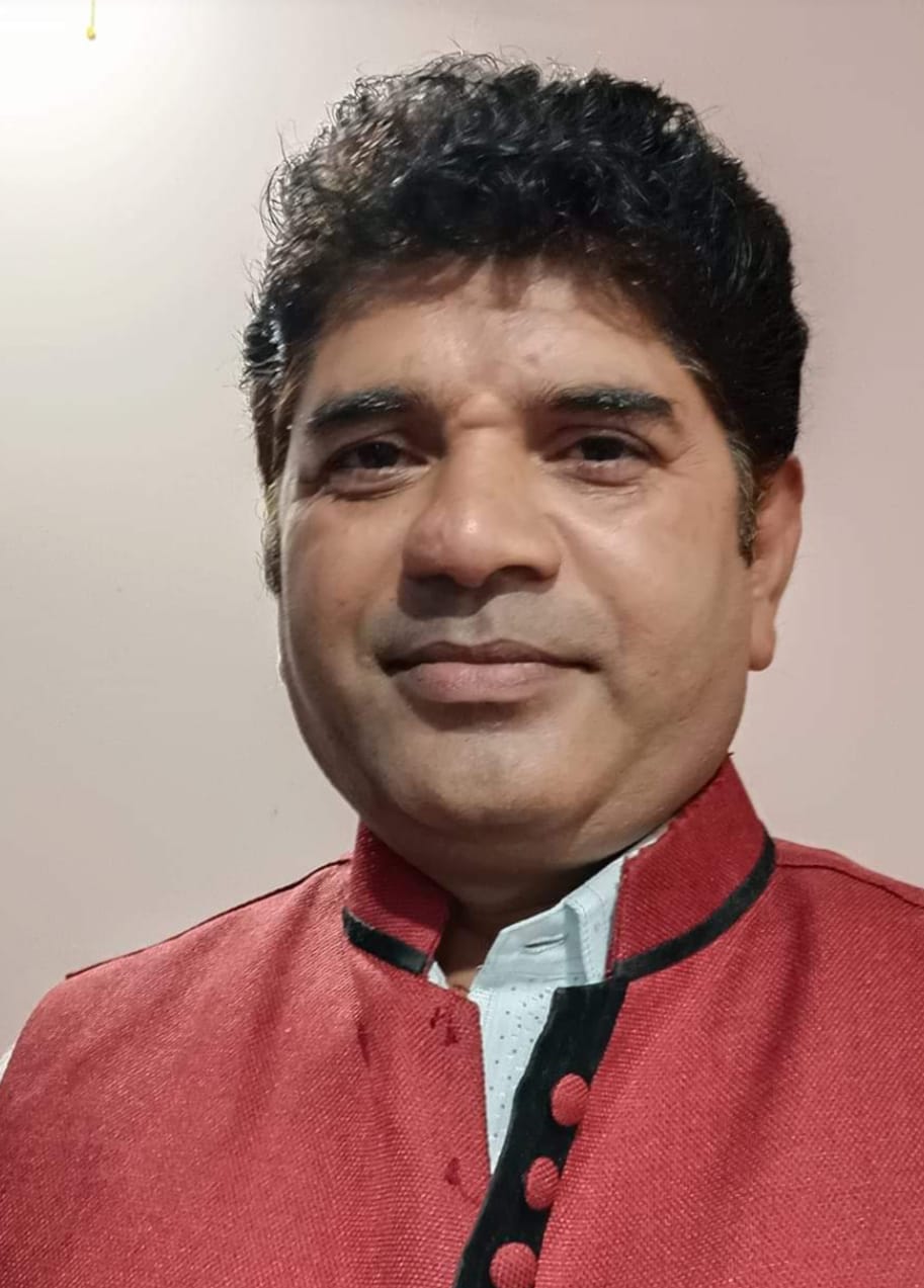 गणेश विसर्जन के दौरान किशोर रामटेके के द्वारा महिला से अभद्र व्यवहार करने पर हुई पिटाई व थाने मे हुई एफ आई आर तथाकथित पत्रकार किशोर रामटेके के द्वारा मातृ शक्ति का किया गया अपमान 