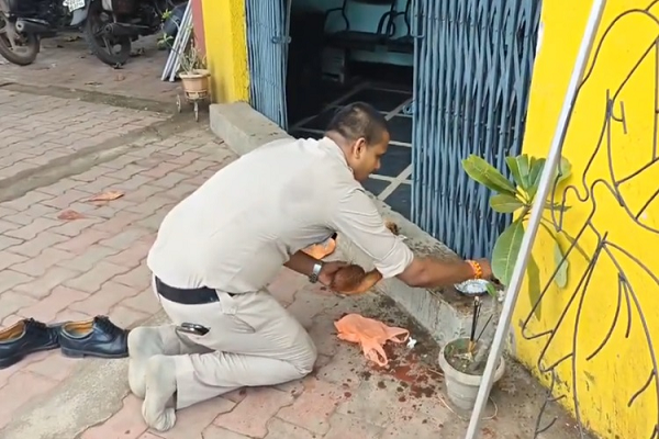 अपराध रोकने के लिए तेलीबांधा थाने का शुद्धिकरण, सिपाही का वीडियो हुआ वायरल...