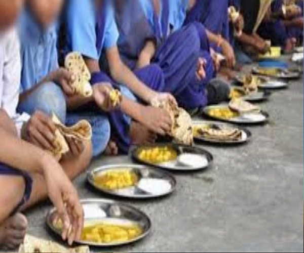 कटोरी नागोरी कन्या आश्रम की 20 छात्राएं हुईं फूड प्वाइजनिंग का शिकार, अस्पताल दाखिल