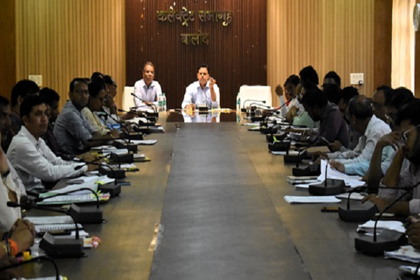 डेंगू, मलेरिया आदि बीमारियों की रोकथाम के लिए प्रभावी उपाय सुनिश्चित की जाए: कलेक्टर