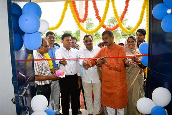 कलेक्टर एवं वरिष्ठ जनप्रतिनिधियों ने किया प्लास्टिक वेस्ट मैनेजमेंट यूनिट का शुभारंभ