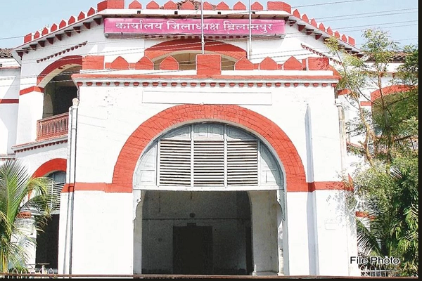 बिलासपुर तहसील कार्यालय में हितग्राही परेशान