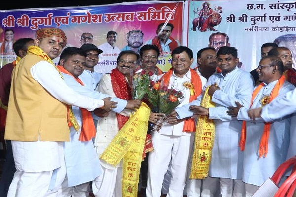 कोहड़िया नर्सरी पारा में देर रात तक जगराता में झूमे श्रद्धालु