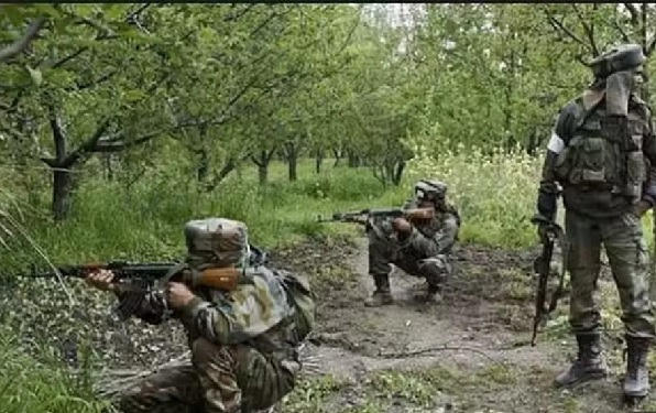 सुकमा के बाजार में जवानों पर हमला, दो जवान घायल