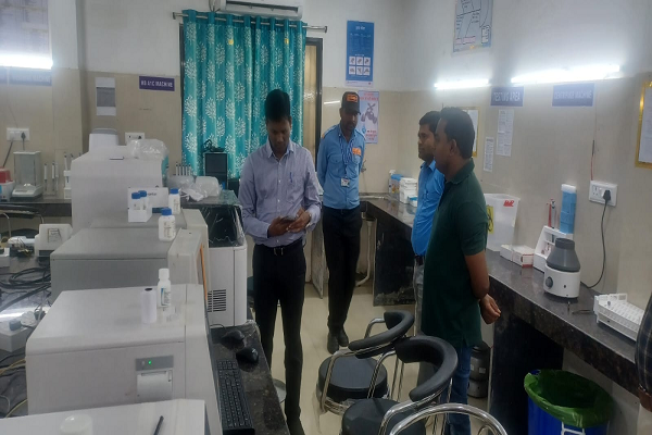 कलेक्टर ने किया जिला अस्पताल का निरीक्षण