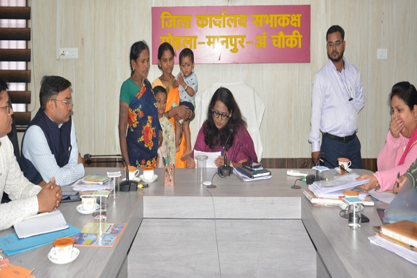 कलेक्टर जनदर्शन में मिले 22 आवेदन, त्वरित कार्यवाही के निर्देश