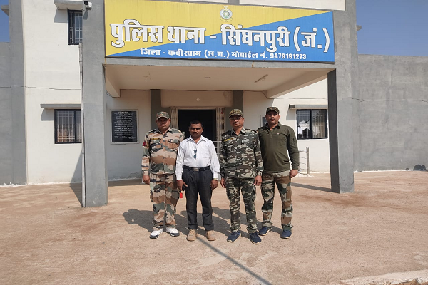 थाना सिंघनपुरी जंगल की कार्यवाही - स्थाई वारंटी एवं सरपंच प्रतिनिधि गिरफ्तार