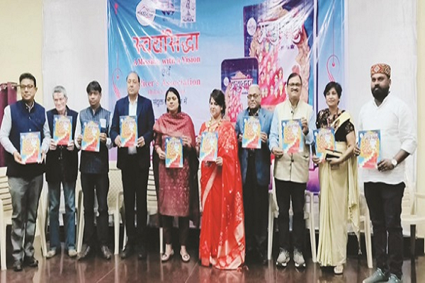 महिलाएं एक दूसरे को सपोर्ट करें तो जग जीत सकती हैं : आयुक्त