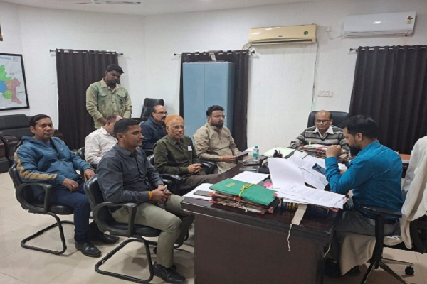 स्थानीय निकाय चुनाव को लेकर राजनीतिक दलों की बैठक आयोजित