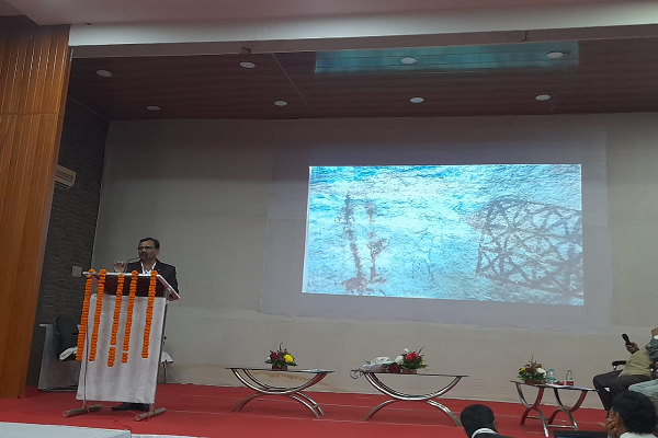जिले में आदिमानव द्वारा बनाए गए शैलचित्र शोधपरख : डॉ विनोद पांडेय