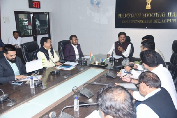 कलेक्टर ने गणतंत्र दिवस समारोह के लिए अधिकारियों को सौंपा दायित्व