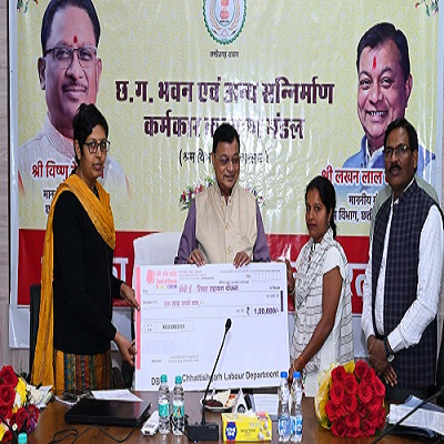 श्रम मंत्री ने 41 हजार से अधिक श्रमिकों के बैंक खाते में 23.22 करोड़ रूपए अंतरित किए