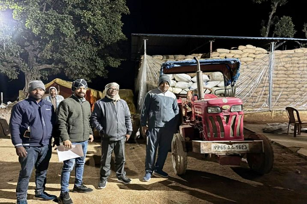 संयुक्त टीम ने जब्त किया अवैध धान