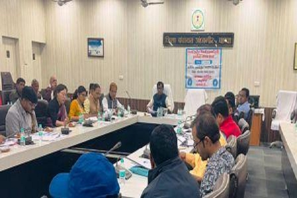 केसीसी, मुद्रा ऋण व जनकल्याणकारी योजनाओं के प्रकरण त्वरित निराकरण करें : सीईओ