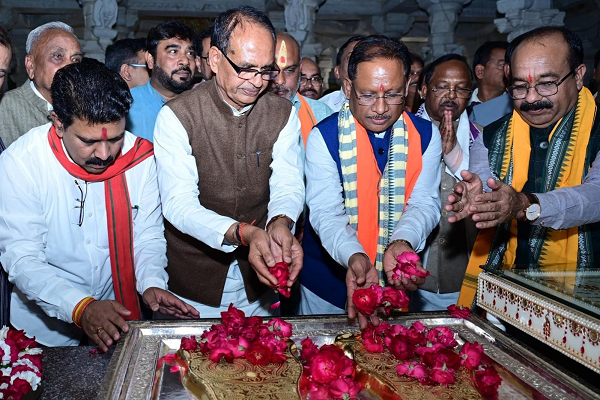  केन्द्रीय मंत्री श्री शिवराज सिंह चौहान ने भगवान श्री पार्श्वनाथ की पूजा-अर्चना कर प्रदेशवासियों के सुख-समृद्धि एवं खुशहाली की कामना की