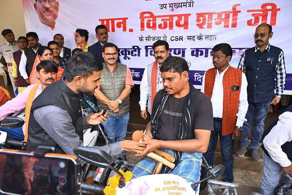 दिव्यांगजनों के सशक्तिकरण की दिशा में उपमुख्यमंत्री श्री विजय शर्मा का ऐतिहासिक पहल