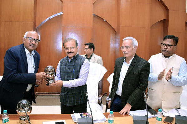  रेगुलेटरी एंड पॉलिसी मेकर्स रिट्रीट में छत्तीसगढ़ बिजली उत्पादन कंपनी को सर्वाधिक पुरस्कार