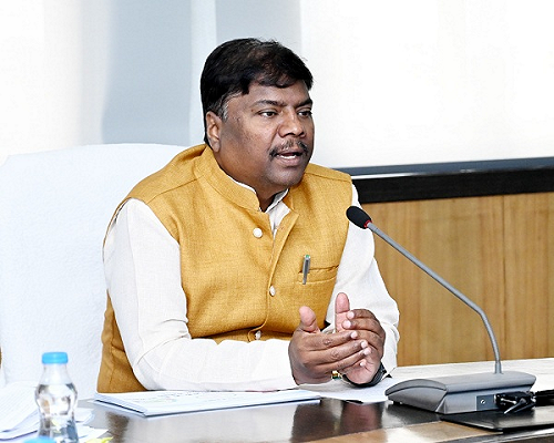 वन मंत्री केदार कश्यप जिले के प्रवास पर