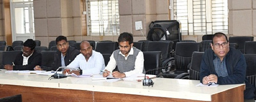 त्रिस्तरीय पंचायत निर्वाचन के संबंध में कलेक्टर ने ली बैठक