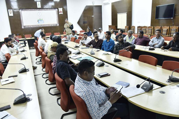 पंचायत चुनाव के लिए रिटर्निंग-सहायक रिटर्निंग अधिकारियों को मिला प्रशिक्षण