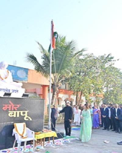 कलेक्टर ने कलेक्ट्रेट में किया ध्वजारोहण, गणतंत्र दिवस की दी बधाई एवं शुभकामनाएं