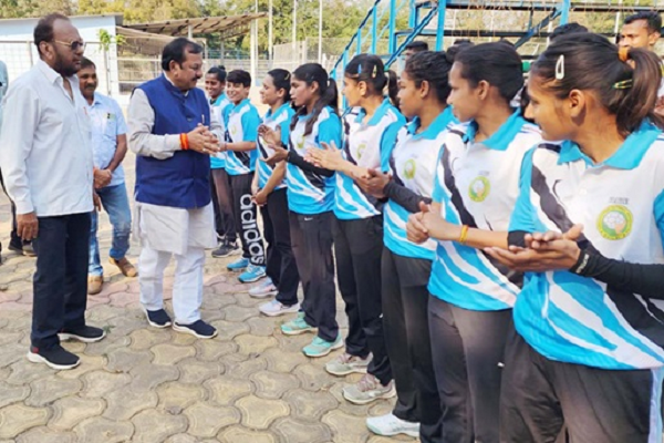 छत्तीसगढ़ राज्य बीच हैंडबाल महिला टीम का प्रशिक्षण शिविर का समापन समारोह