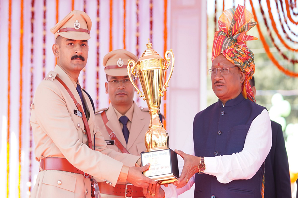 अंबिकापुर में गणतंत्र दिवस के अवसर पर आयोजित समारोह