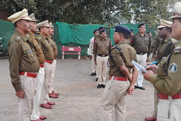 पुलिस कप्तान द्वारा किया गया थाना राजहरा का वार्षिक निरीक्षण