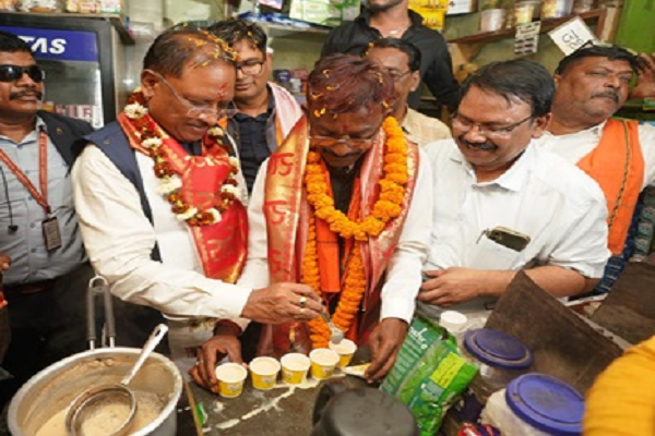 मुख्यमंत्री विष्णु देव साय की कड़क चाय का जायका