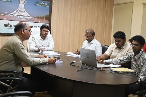 बच्चों एवं महिलाओं क़ी सेहत व उत्थान पर हो पूरा जोर : कलेक्टर