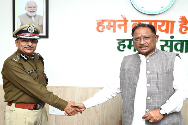 मुख्यमंत्री से नवनियुक्त DGP ने की मुलाकात