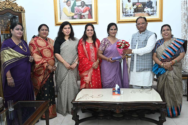 मुख्यमंत्री से रायपुर-बिलासपुर की नव निर्वाचित महापौर ने की मुलाकात