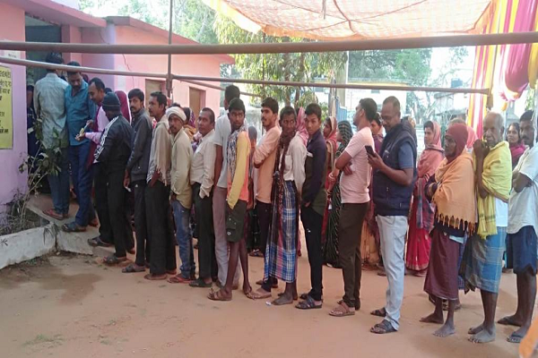 गरियाबंद-मैनपुर विकासखंड में 86.06 प्रतिशत मतदान